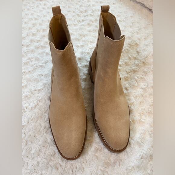 Sam Edelman NEW Justina Suede Chelsea Boot in Sesame Tan 11 - Picture 2 of 5